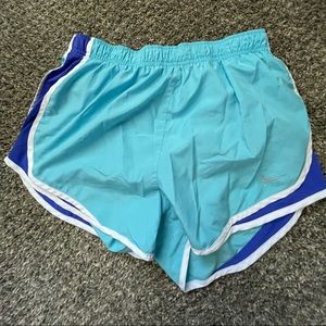 Nike shorts dri-fit large
